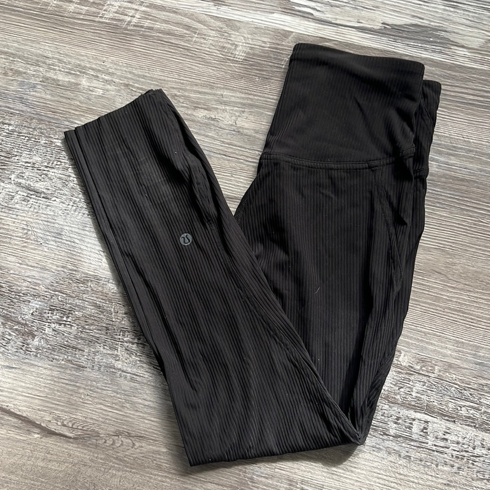 Lululemon ribbed leggings